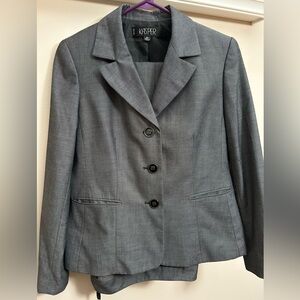 Kasper Women's Petite Gray Blazer Suit